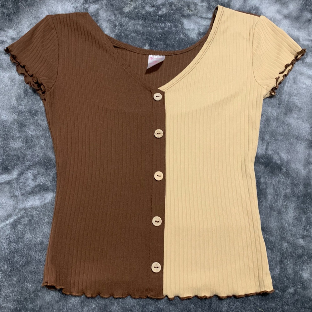 Brown and light brown split down the middle shirt in the size small